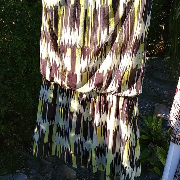 Mora Girls 1 piece skirt/halter jumper - Picture 3 of 13